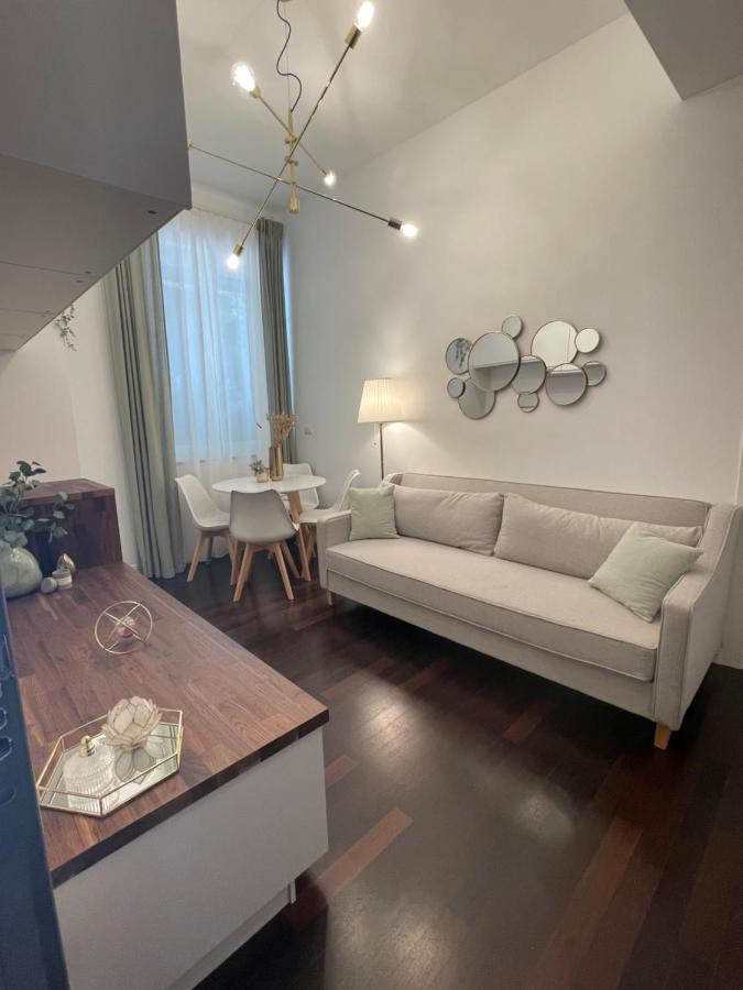 Bilocale Di Prestigio: Milano Centroアパートメント エクステリア 写真